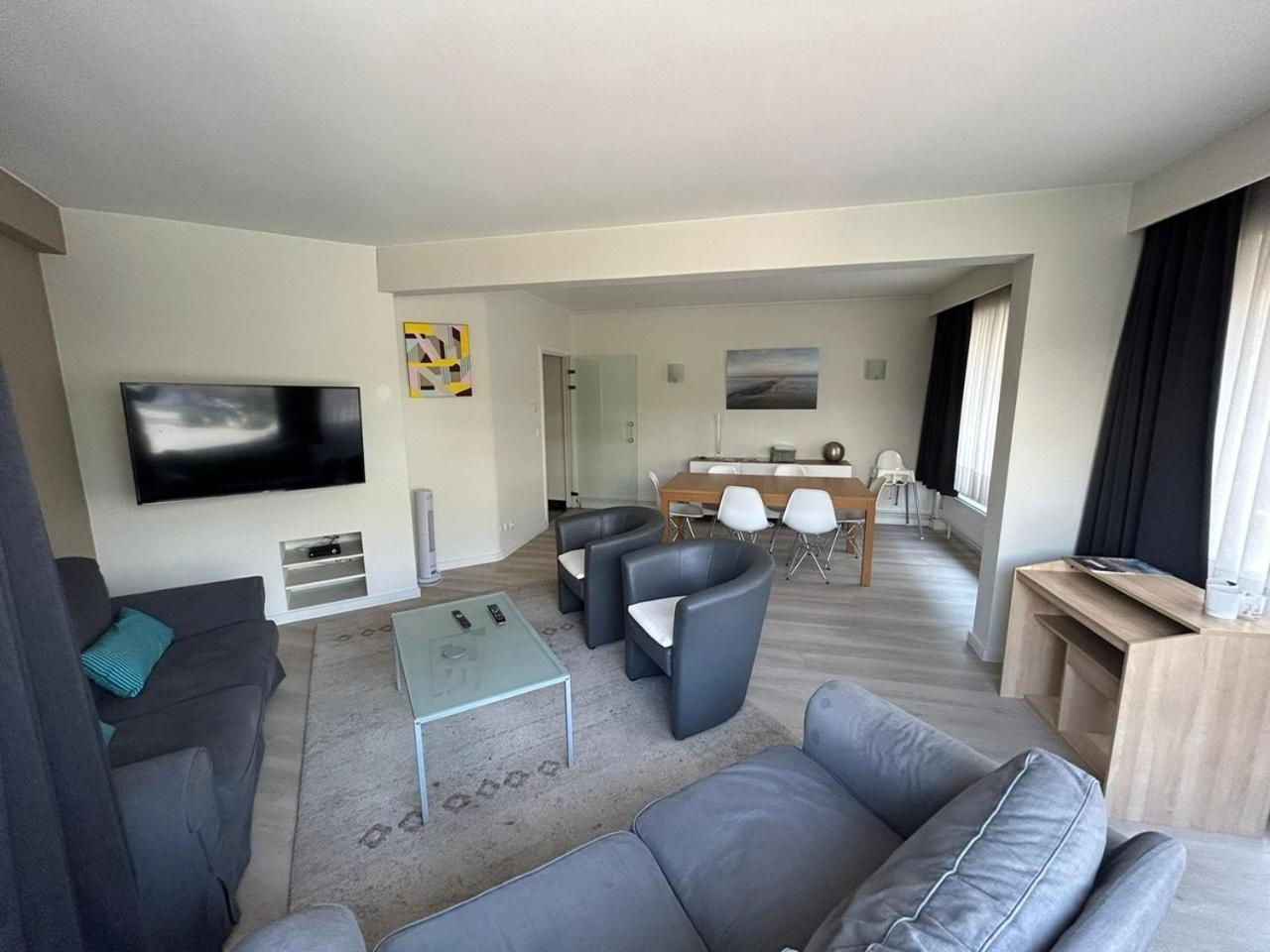 3 Bedroom Apartment Nearby The Sea Oostende Dış mekan fotoğraf