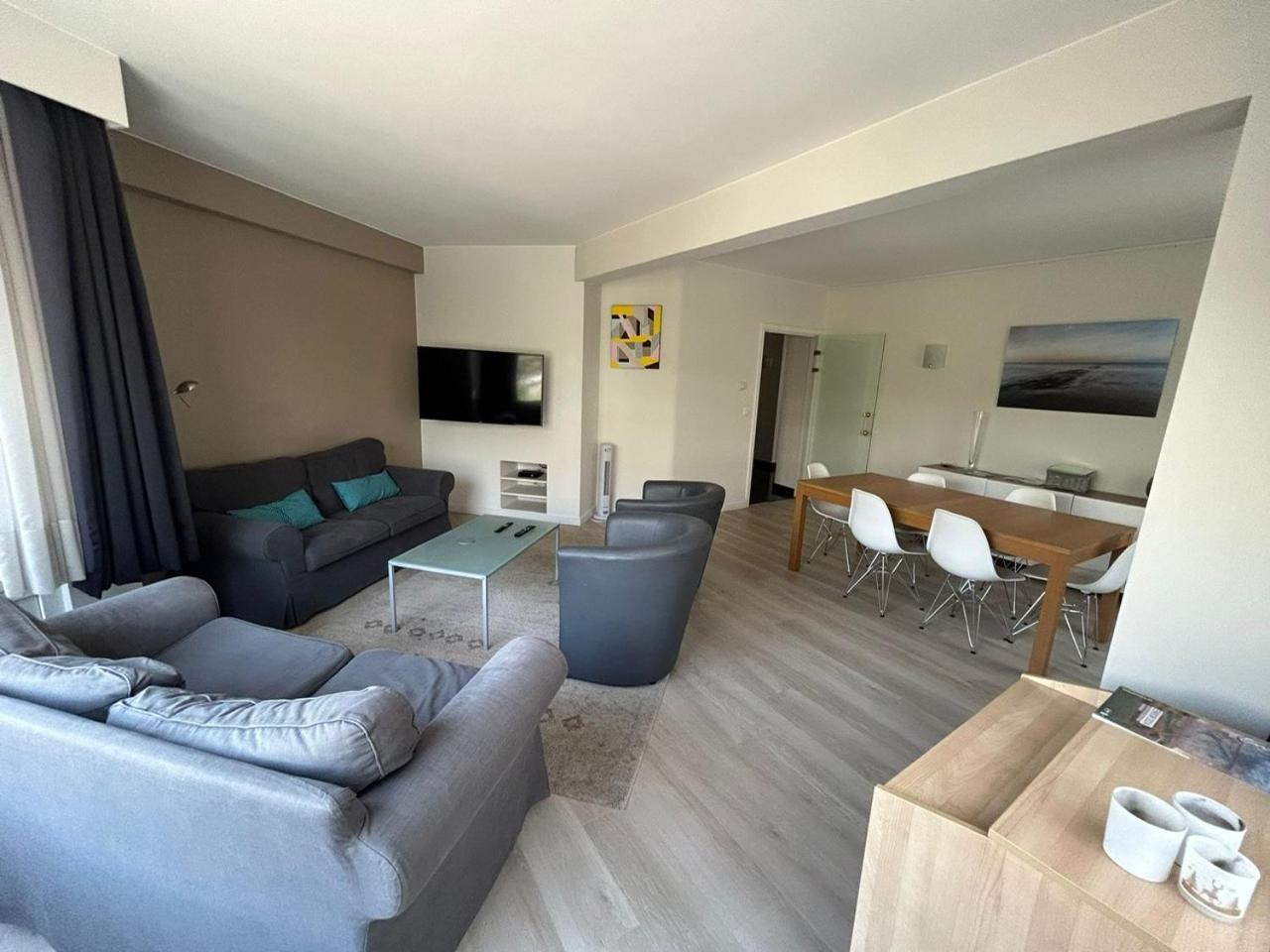 3 Bedroom Apartment Nearby The Sea Oostende Dış mekan fotoğraf